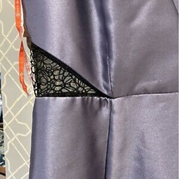 Monique Lhuillier Trumpet Ball Gown - Picture 5 of 11